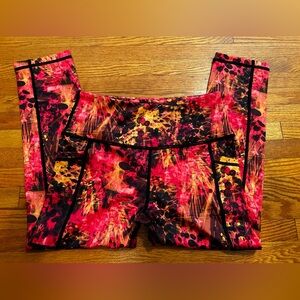 CVG Hurricane Capri Length Leggings